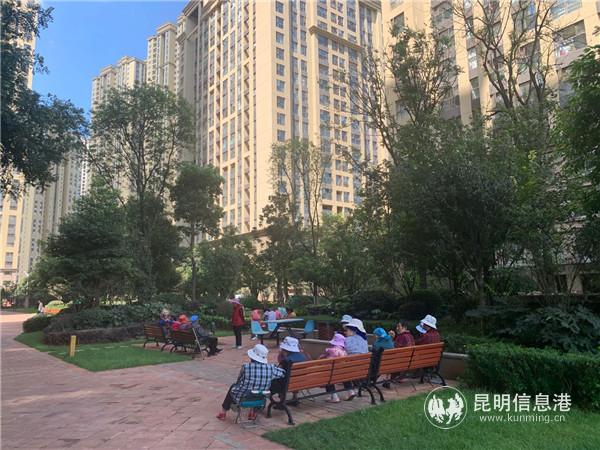 俊发城__宝云片区城中村改造项目实行先安置、后搬迁、再拆迁的拆迁原则，减轻了改造工作的难度。记者劳学丽 摄