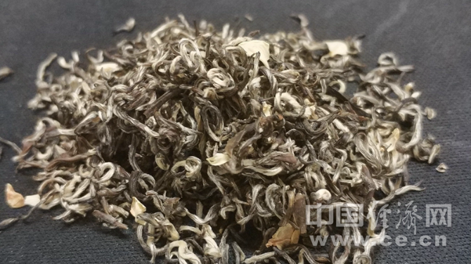 绿茶与红茶:哪种茶更有益健康?
