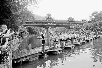 渐行渐暖,复苏中的旅游业韧性强活力足 渐行渐暖,复苏中的旅游业韧性强活力足