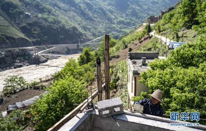(新华全媒头条·决战决胜脱贫攻坚·督战未摘帽贫困县·图文互动)(12)脱贫的歌声——云南直过民族和人口较少民族共入新时代