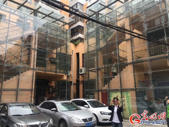 【幸福东北】从“脏乱差”小区到“最美社区”看和平新村社区的完美“蝶变” 【幸福东北】从“脏乱差”小区到“最美社区”看和平新村社区的完美“蝶变”