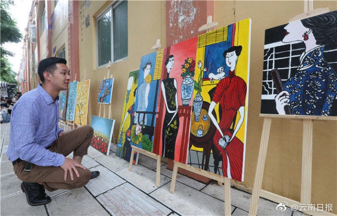 昆明蓝花楹大道“盲盒”集市 这个假日你去打卡了吗?