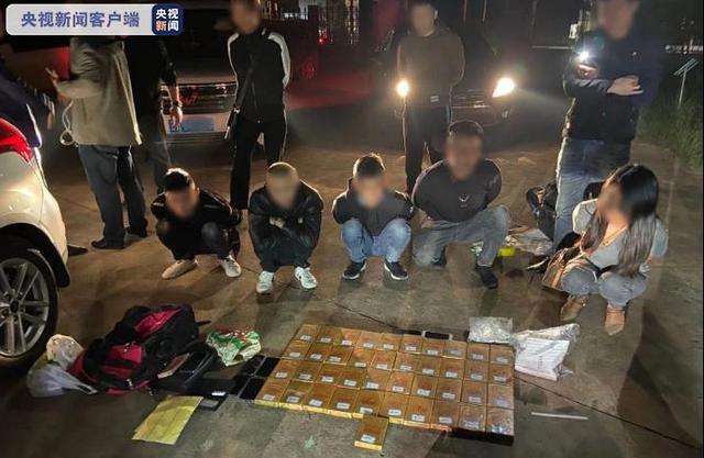 云南警方摧毁特大贩毒网络1.jpg