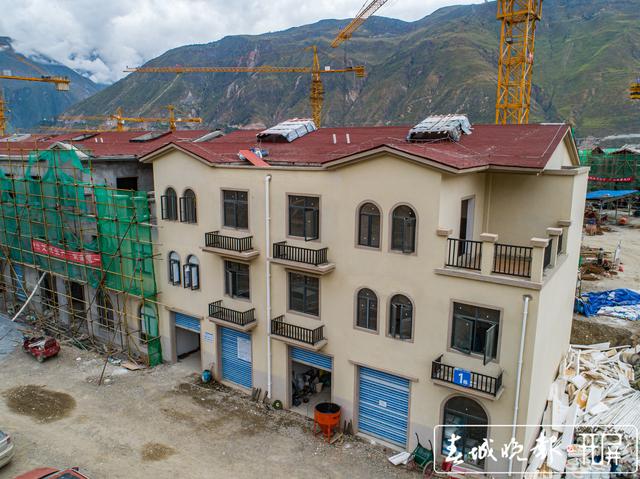 白鹤滩电站云南库区移民开始选房 (2).jpg