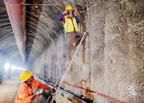 binary_middle (9).jpg binary_middle (9).jpg