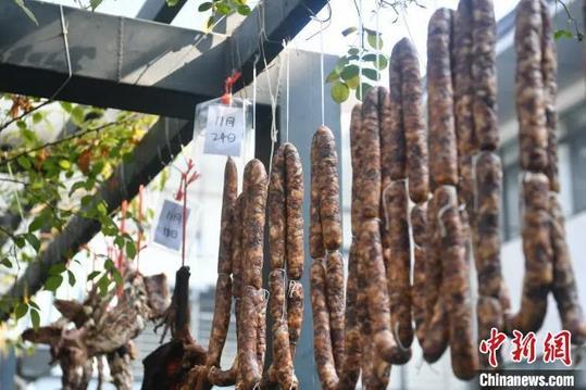 张浪 摄 点击进入下一页