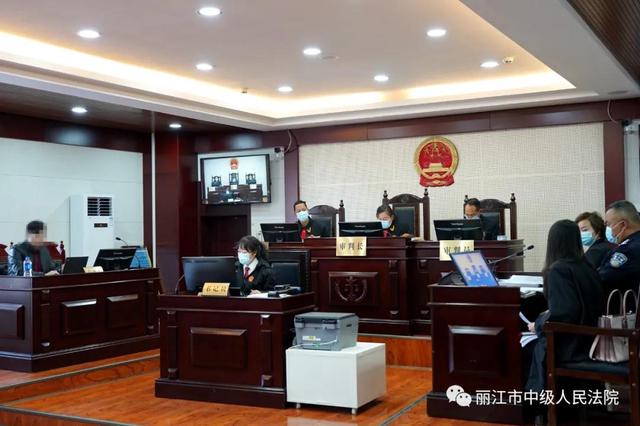 首位！丽江一市民不服治安行政处罚，副市长出庭应诉1.jpg