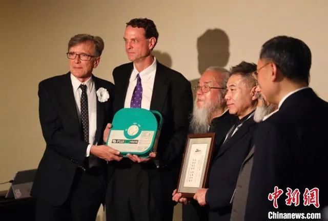 我们为什么不能忘记?