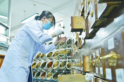 我们勠力同心,夺取抗疫斗争重大战略成果 我们勠力同心,夺取抗疫斗争重大战略成果