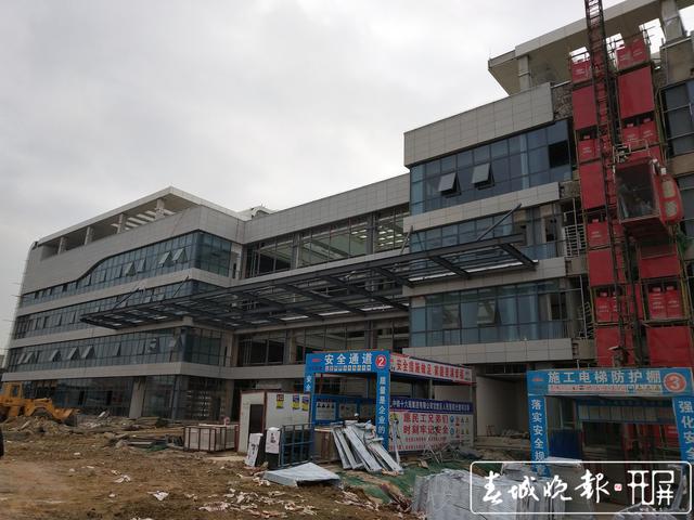 按三甲医院标准打造！官渡区人民医院新院计划年内建成并投入使用 春城晚报-开屏新闻记者 罗宗伟 实习生 冯玉 摄影报道1.jpg