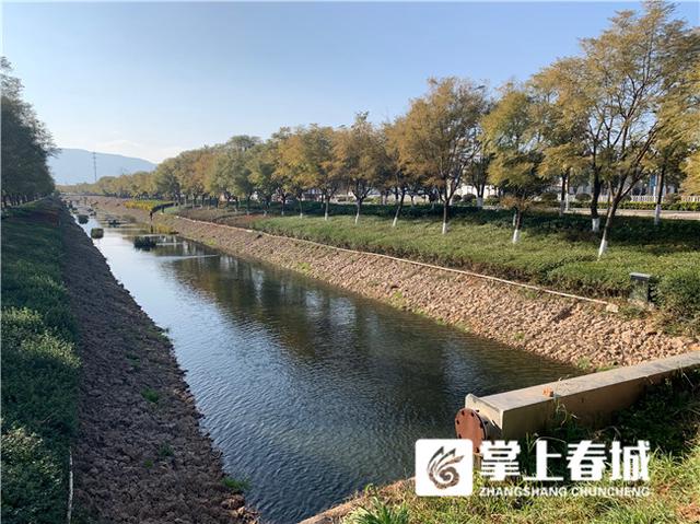 “黑科技”治污！纳米人工瀑布亮相官渡区小清河3.jpg
