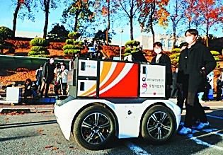 中美知名经济学学者纵论：疫情后的经济发展从何处发力