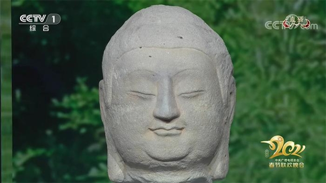 央视春晚截图 点击进入下一页