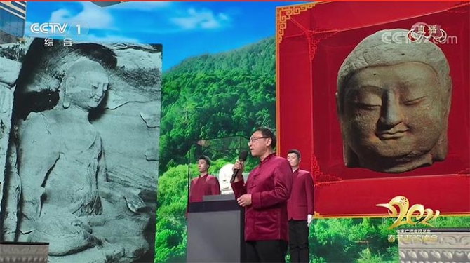 央视春晚截图 点击进入下一页