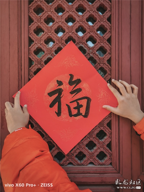 16137046836814166476592454699_5560