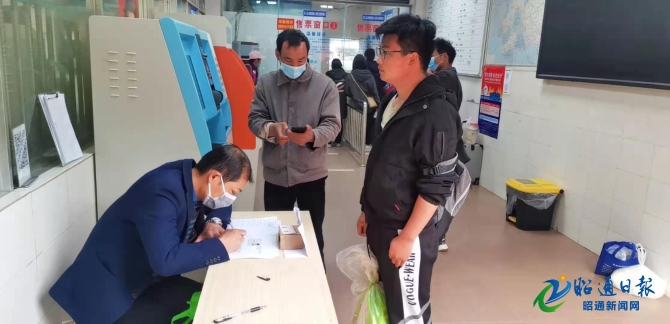 640_280932xbr (4) 640_280932xbr (4)