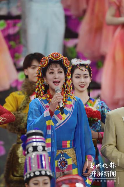 牛年春晚舞台上的云南风情