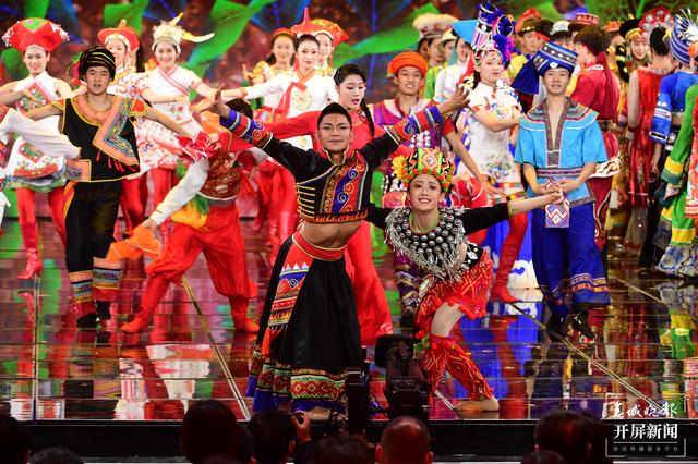 牛年春晚舞台上的云南风情