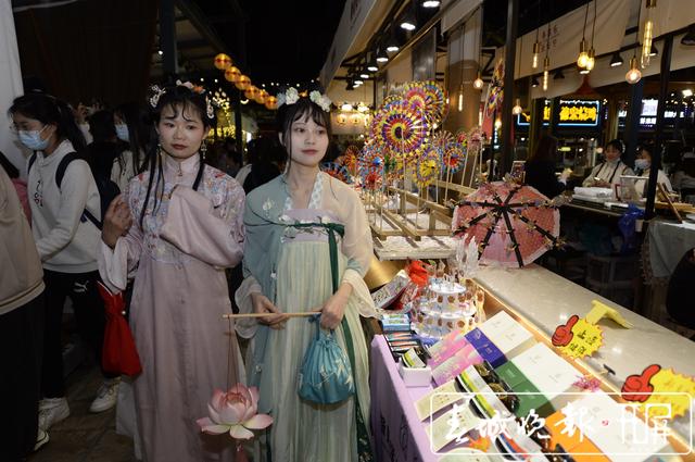 南强街闹元宵 (2).jpg