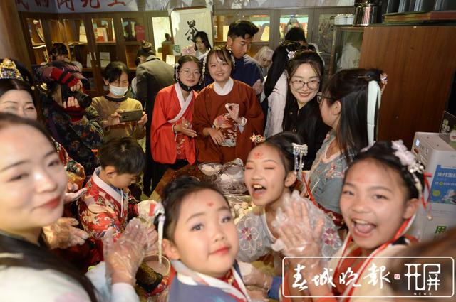 南强街闹元宵 (17).jpg