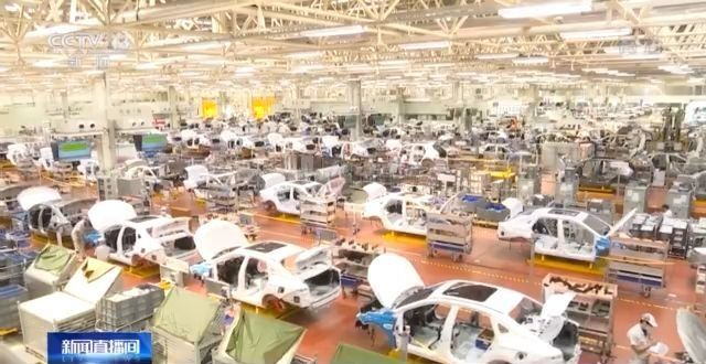 世界看两会丨多国人士：中国政府交上令人民满意的答卷