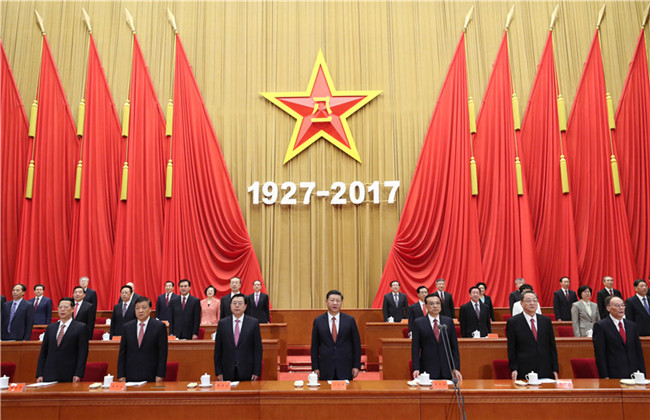 8月1日，庆祝中国人民解放军建军90周年大会在北京人民大会堂隆重举行。中共中央总书记、国家主席、中央军委主席习近平和李克强、张德江、俞正声、刘云山、王岐山、张高丽等出席大会。_副本.jpg