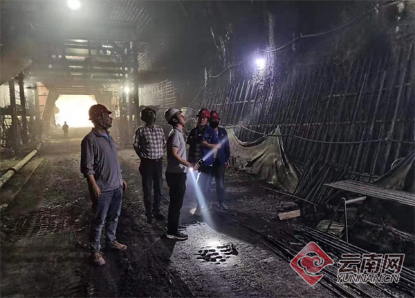 00303815616_a0a55d0c 00303815616_a0a55d0c