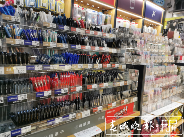 “六一”将至,各商场纷纷推出儿童节日专场活动