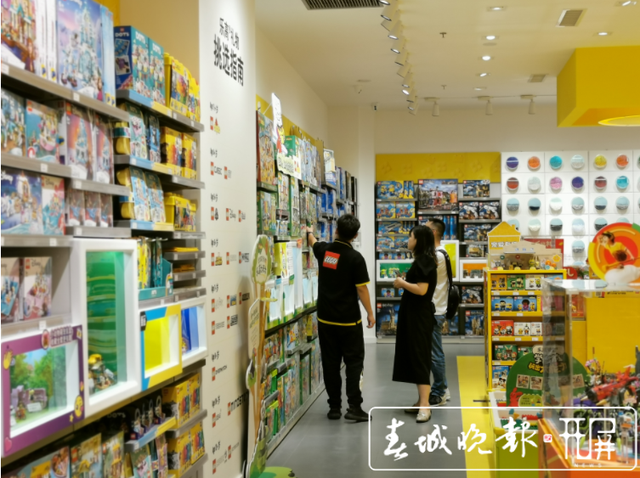 “六一”将至,各商场纷纷推出儿童节日专场活动