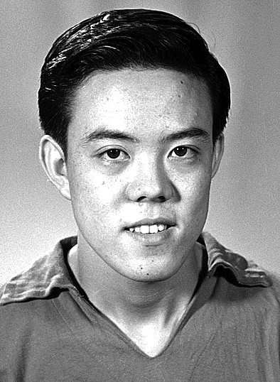 容国团:为中华体育拼搏 容国团:为中华体育拼搏