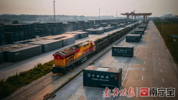 南宁至厦门有直达动车啦!6月25日起全国铁路实施新列车运行图 南宁至厦门有直达动车啦!6月25日起全国铁路实施新列车运行图