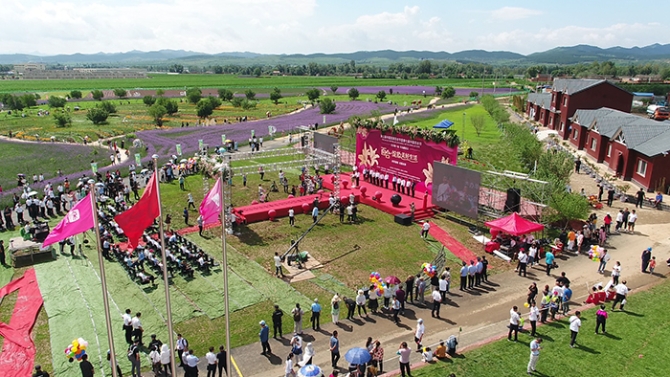 f44d30758a69224c9f7d3c f44d30758a69224c9f7d3c