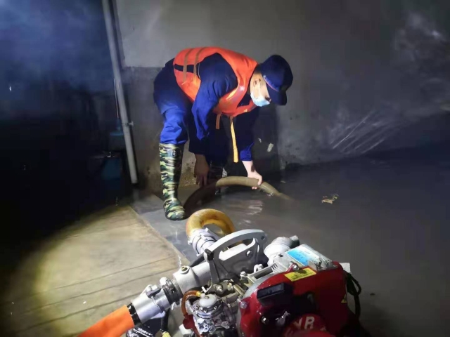 大理洱源发生城市内涝 森林消防紧急救援!