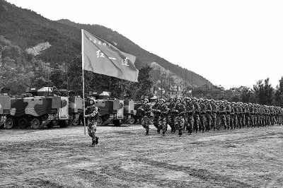 铁心向党战旗红——记陆军第83集团军某旅“红一连” 铁心向党战旗红——记陆军第83集团军某旅“红一连”