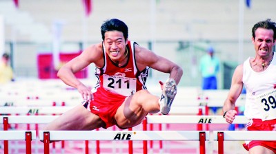 军事与体育的视觉碰撞