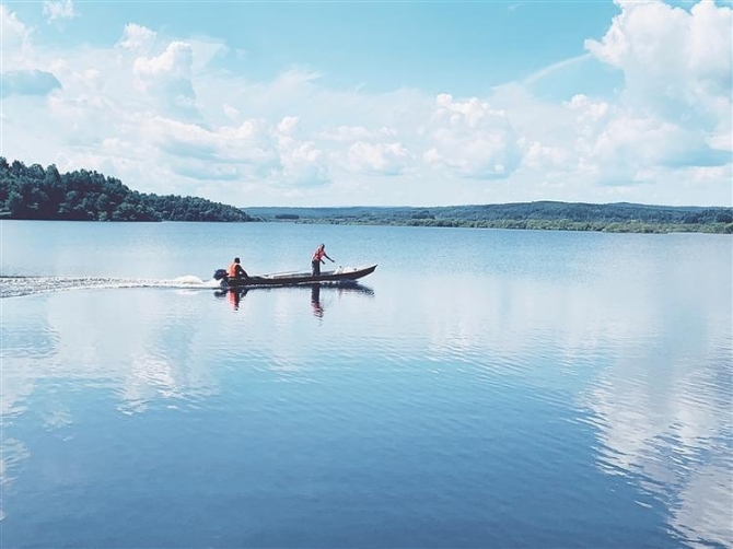 黑龙江:“江湖两色”觅乡愁 “江湖两色”觅乡愁