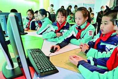 线上学习服务能否解决学生的“急难愁盼”