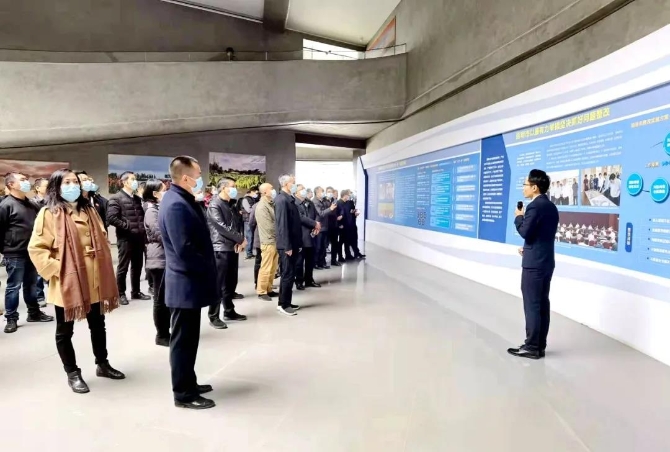 dad15ace-3124-45b7-847a-746b921d95cd