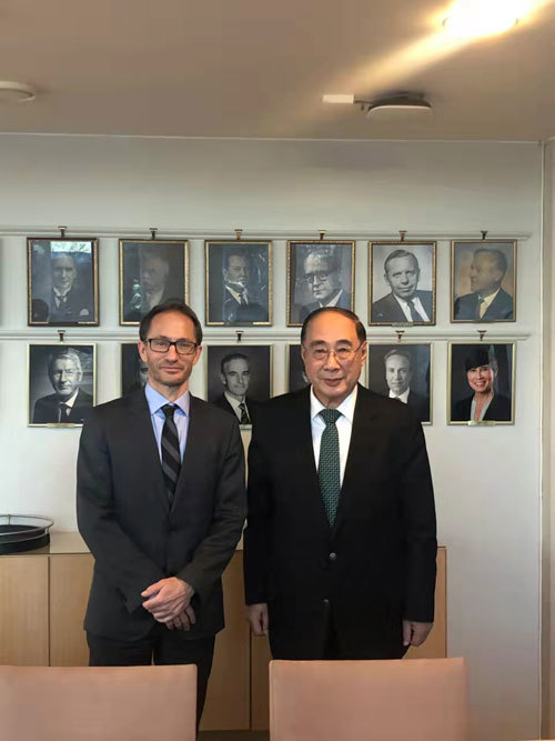 7e6269c73cc334ed9f4065be383a3aaa