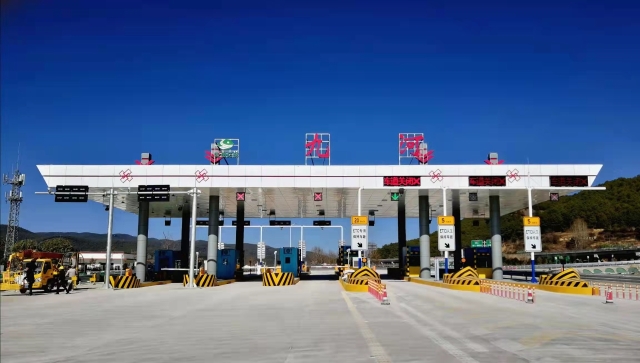 大丽高速公路九河互通式立交通车运营（供图）