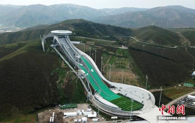 图为2021年9月13日,航拍“雪如意”。(无人机照片) <a target='_blank' href='/'>中新社</a>记者 翟羽佳 摄 点击进入下一页