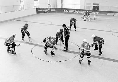 不“猫冬”!为啥寒冷更要去运动 不“猫冬”!为啥寒冷更要去运动