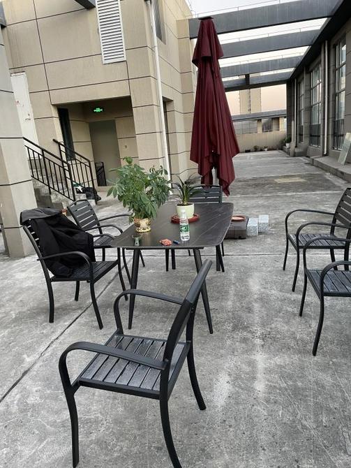 新华视点:小区公共空间屡遭侵占 “共有地盘”谁做主?