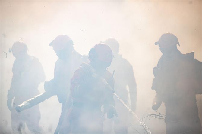 25.演练进入清理余火阶段 25.演练进入清理余火阶段