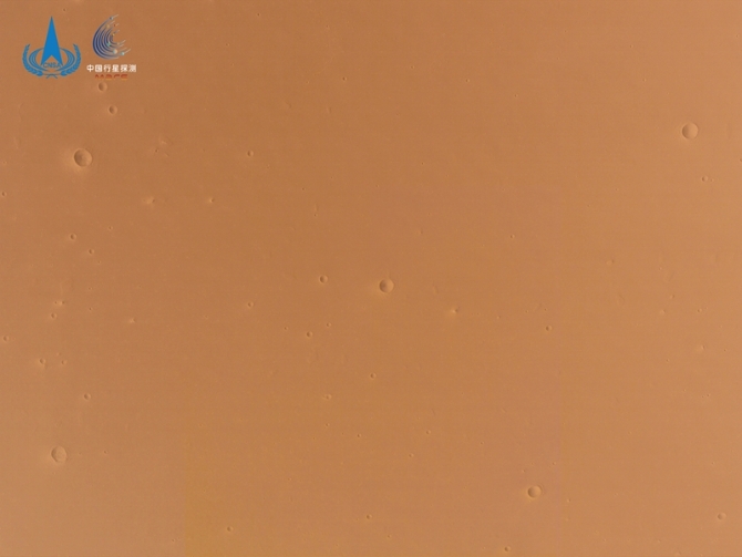 “天问一号”传回火星巡视区高分辨率影像