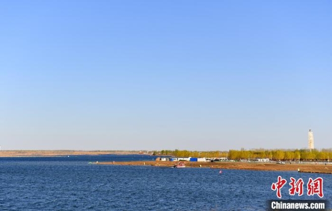 图为3月31日的白洋淀景色。 <a target='_blank' href='/'>中新社</a>记者 崔涛 摄 点击进入下一页
