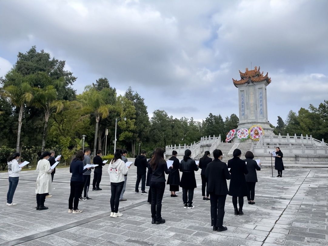 网络中国节·清明 | 缅怀先烈 展望未来 弘扬中国传统文化