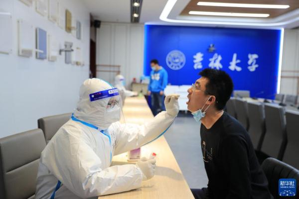 在防疫一线，这是最动人的模样