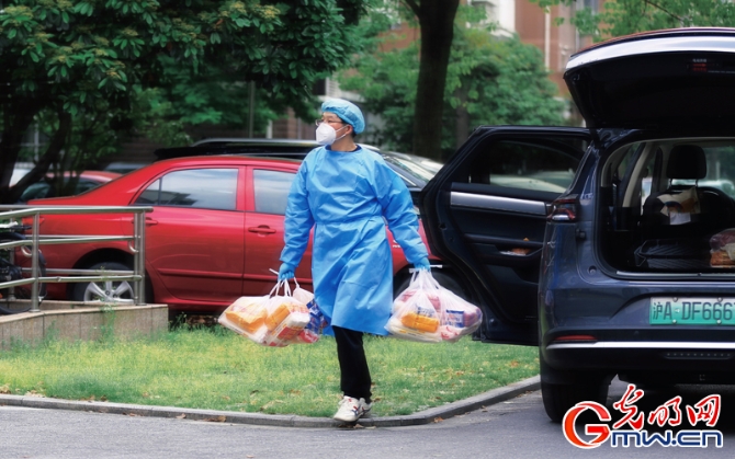 【组图】“守沪者联盟”丨上海：多措并举保障保供物资安全