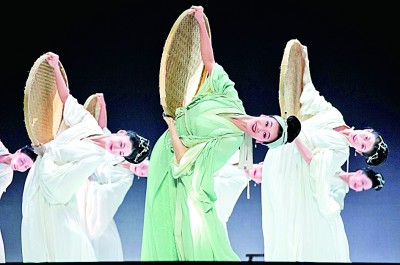 《只此青绿》是如何成为“爆款”的 《只此青绿》是如何成为“爆款”的